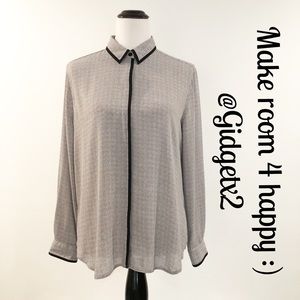 LOFT black and white button down shirt Size LP